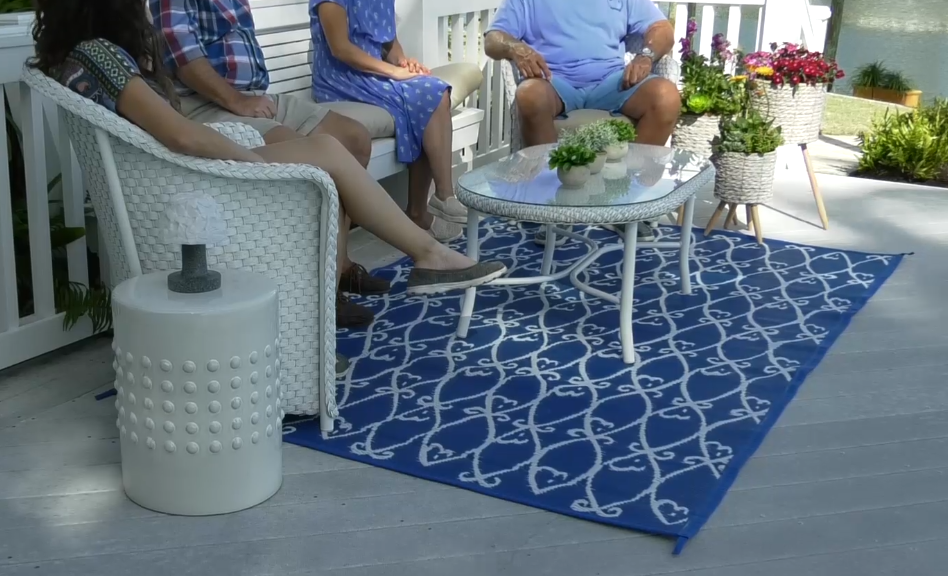 Barbara King 8'x11' Reversible Fish Patio Mat